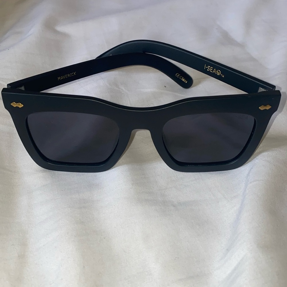 matte black I SEA sunglasses.